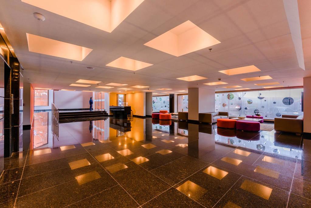 Amoblado Bogota, Wifi, Agua Caliente Appartement Buitenkant foto