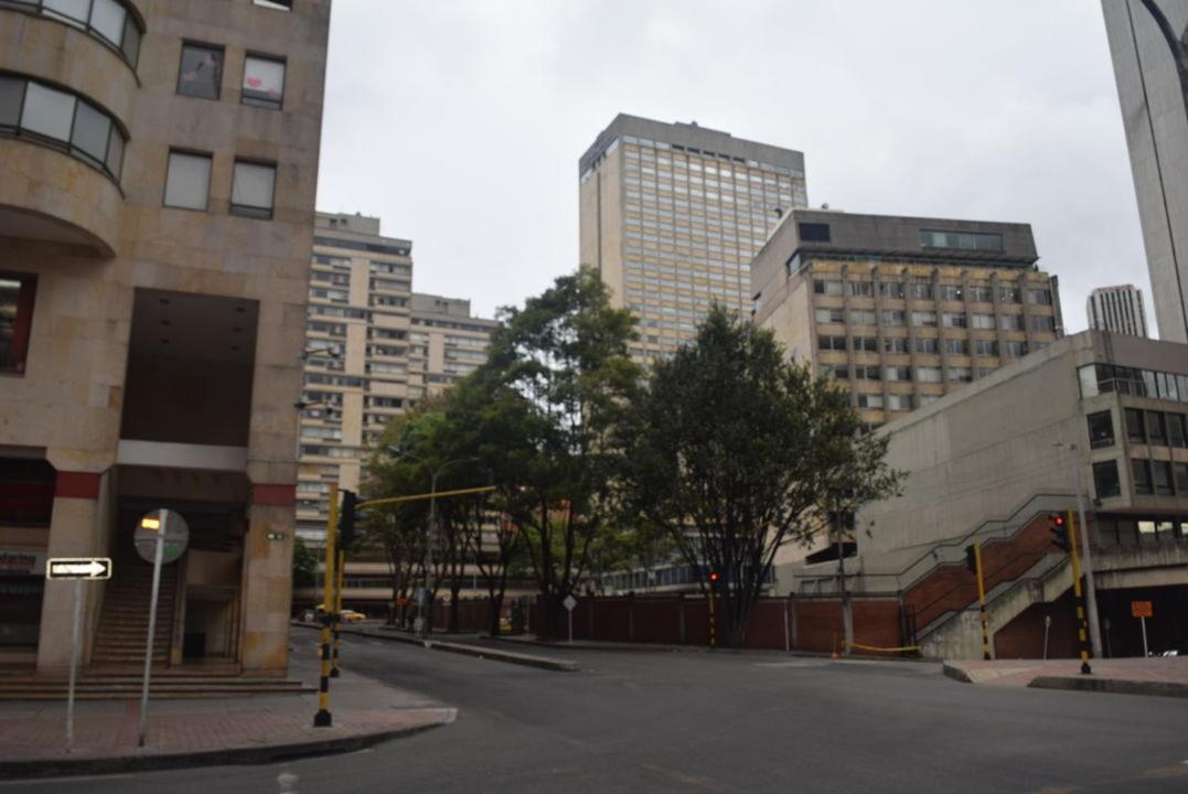 Amoblado Bogota, Wifi, Agua Caliente Appartement Buitenkant foto