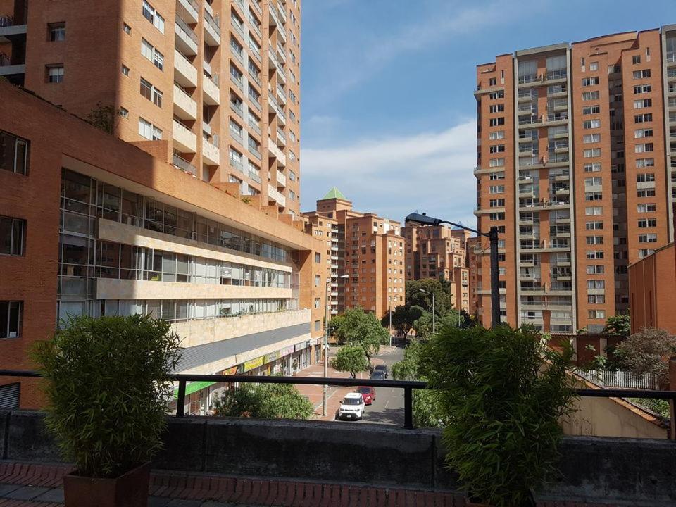 Amoblado Bogota, Wifi, Agua Caliente Appartement Buitenkant foto