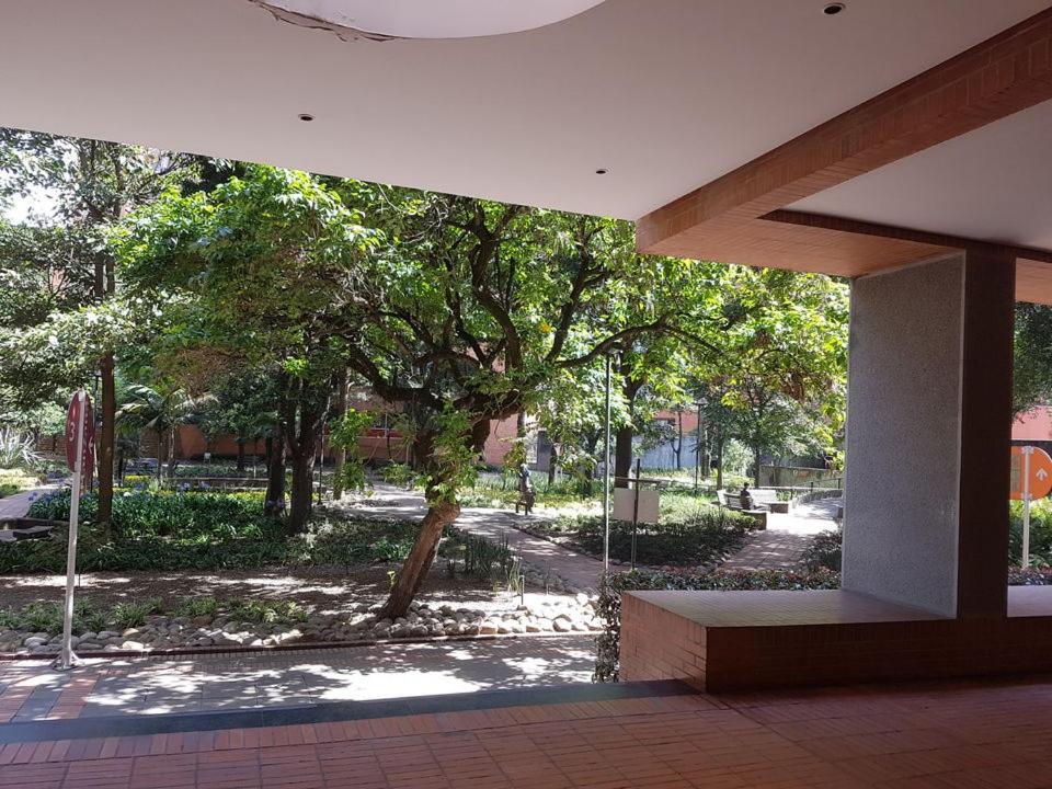 Amoblado Bogota, Wifi, Agua Caliente Appartement Buitenkant foto