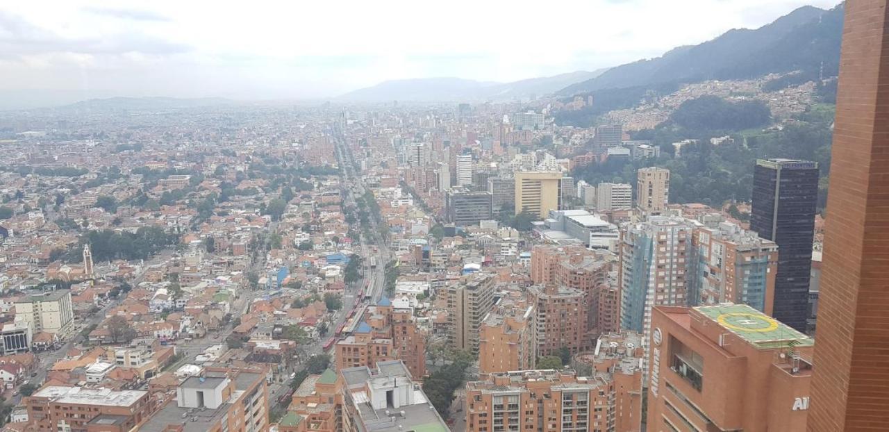 Amoblado Bogota, Wifi, Agua Caliente Appartement Buitenkant foto