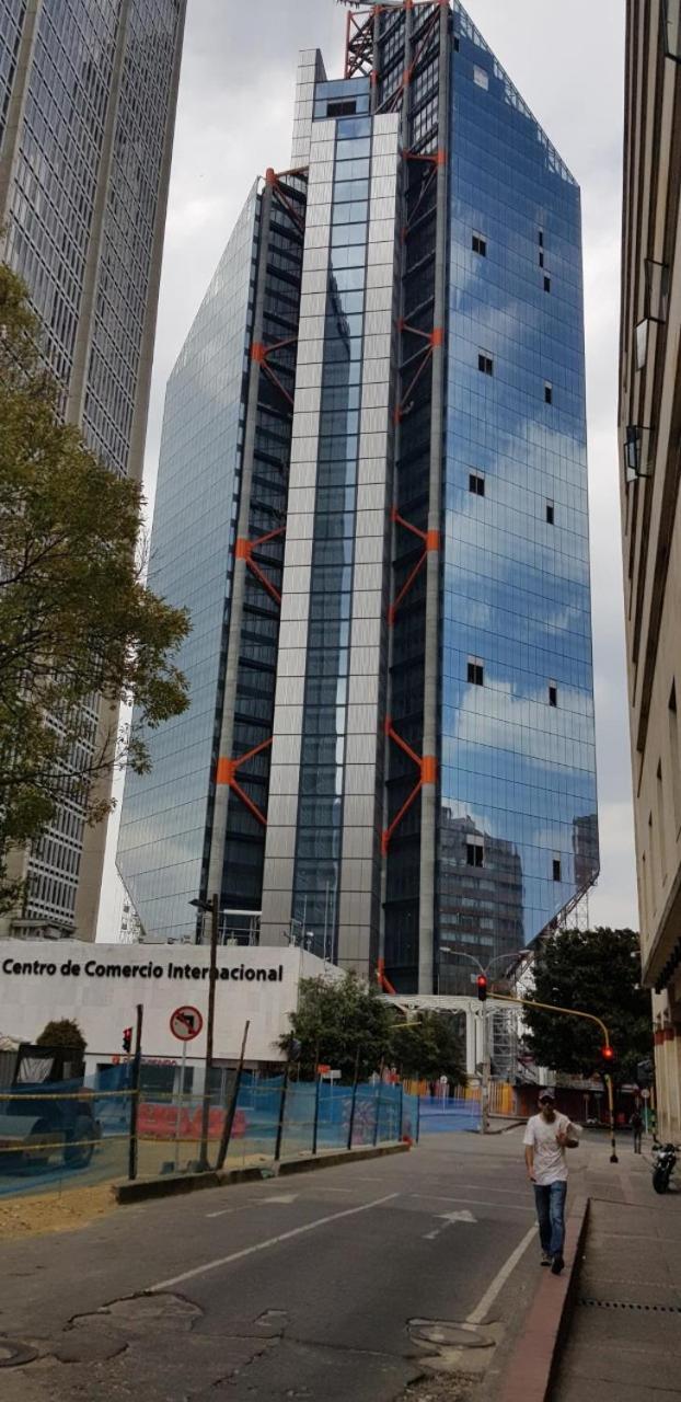 Amoblado Bogota, Wifi, Agua Caliente Appartement Buitenkant foto