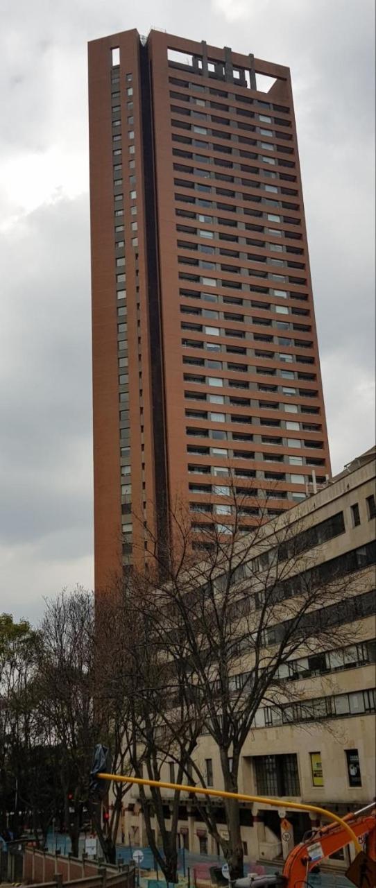 Amoblado Bogota, Wifi, Agua Caliente Appartement Buitenkant foto